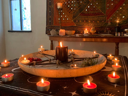 [Especial] Ritual de acendimento de velas para dar sorte na sexta-feira, dia 17