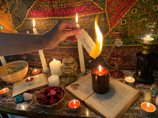 Servicio de Quema de Velas para Manifestación Matrimonial