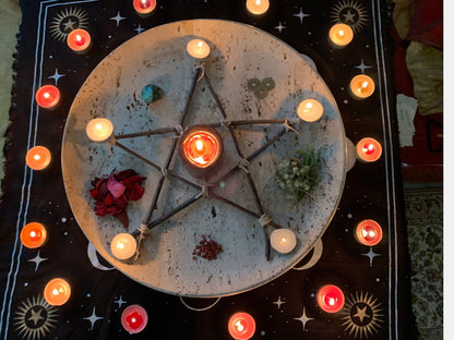 Rituel de pleine lune pour manifester la chance, l'amour, la guérison et la prospérité